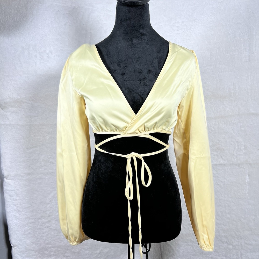 Women V-Neck Wrap Tie Waist Balloon Sleeve Butter Yellow Sz 2 NWT Romantic Crop